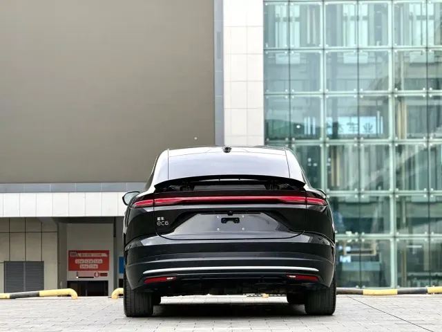 Nio EC6 — Фото автомобиля 6
