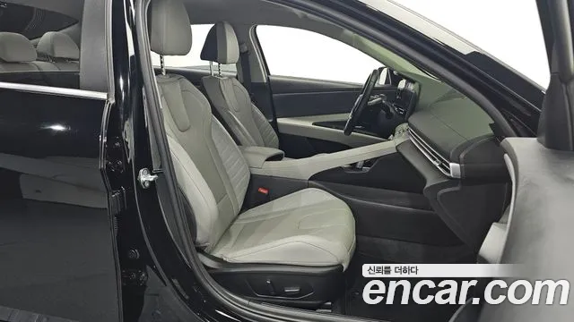 Hyundai Avante CN7 — Фото автомобиля 15