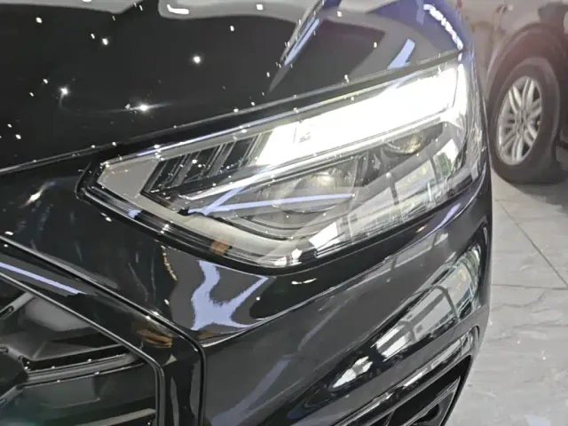 Audi Q5L — Фото автомобиля 23