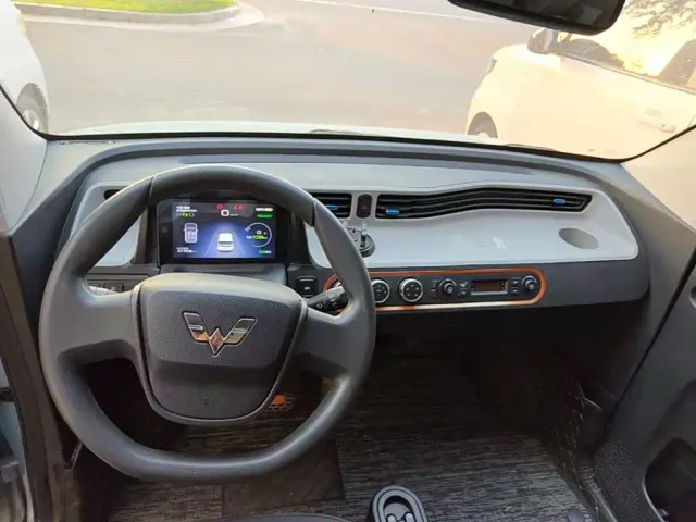 Wuling Hongguang Mini EV — Фото автомобиля 9