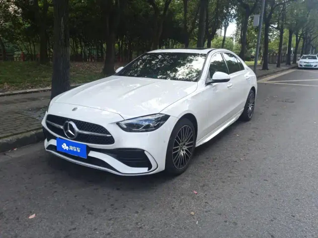 Фотография автомобиля — Mercedes-Benz C-Class