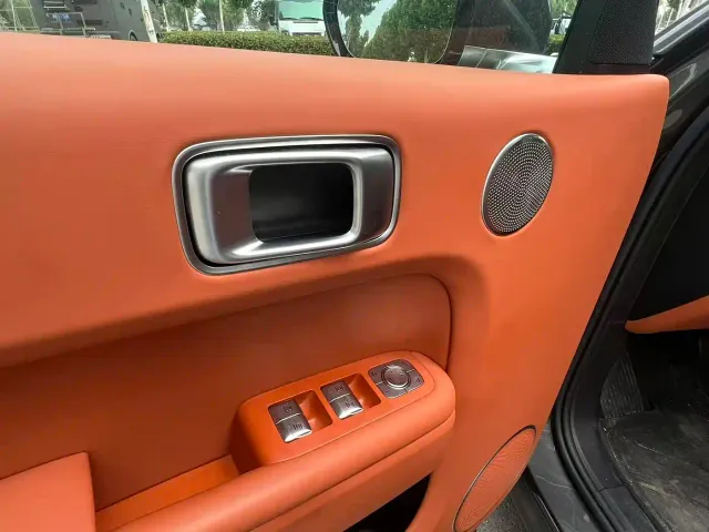 Li Auto L7 — Фото автомобиля 12