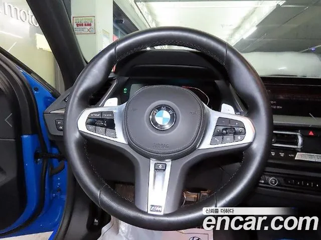 BMW 1 Series F40 — Фото автомобиля 8