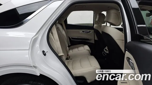 Genesis GV70 2.5T Бензин AWD — Фото автомобиля 9