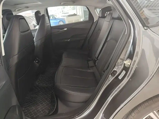Changan Eado — Фото автомобиля 16
