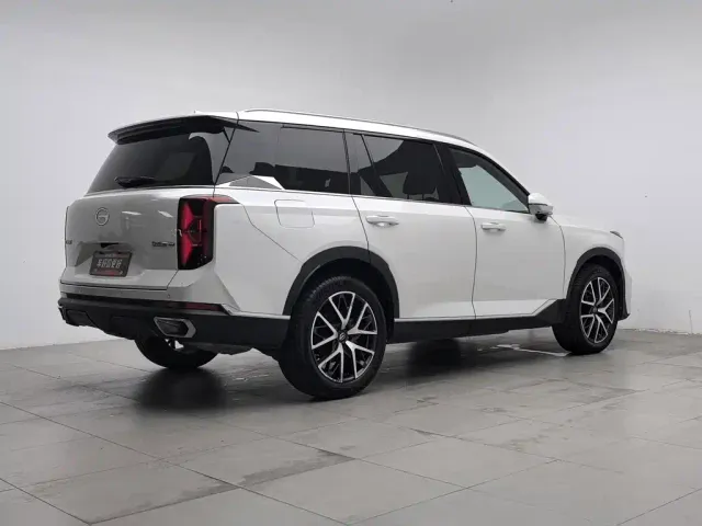 GAC Trumpchi GS8 — Фото автомобиля 2
