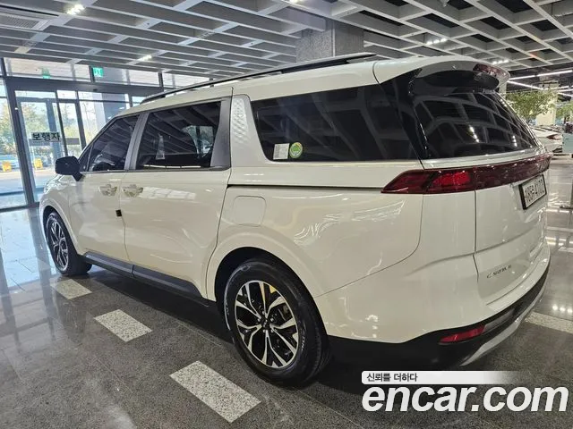 Kia Carnival 4th Gen — Фото автомобиля 4