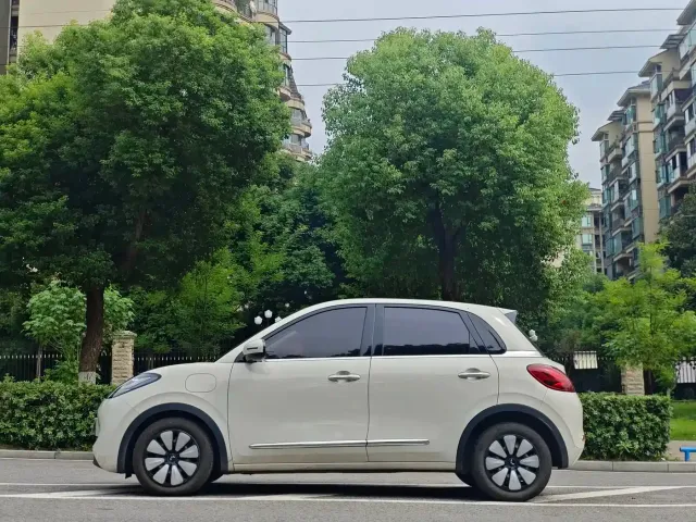 Wuling Bingo — Фото автомобиля 4
