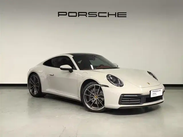 Porsche 911 — Фото автомобиля 10