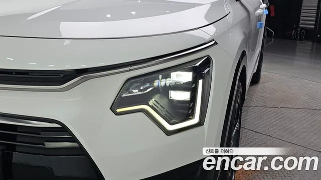 Kia Niro The All New — Фото автомобиля 7