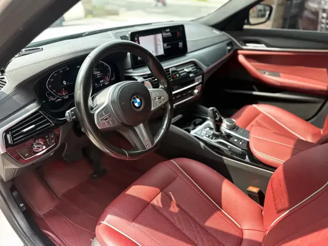BMW 5 Series — Фото автомобиля 8