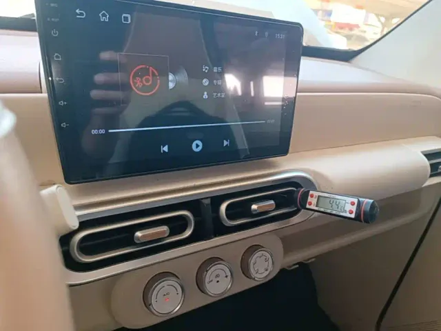 Wuling Hongguang Mini EV — Фото автомобиля 12