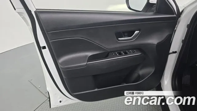 Hyundai Kona SX2 — Фото автомобиля 13