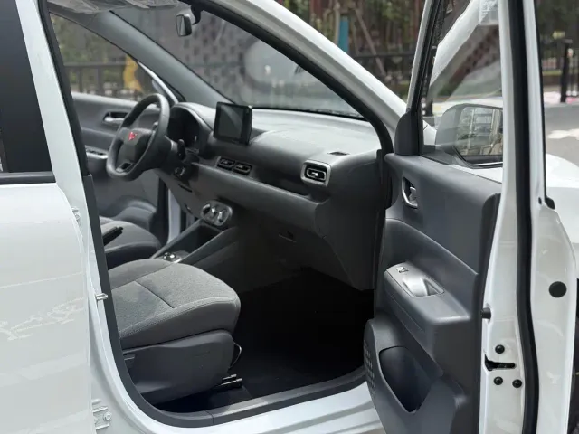 Wuling Hongguang — Фото автомобиля 8