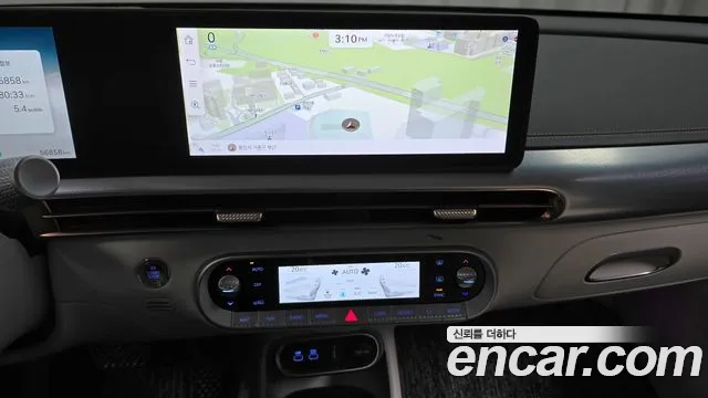 Genesis GV60 — Фото автомобиля 11