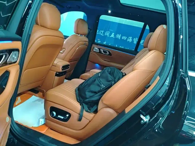 Geely Galaxy M9 — Фото автомобиля 16