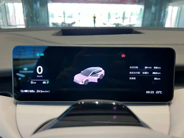 Nio ET5 Touring — Фото автомобиля 9