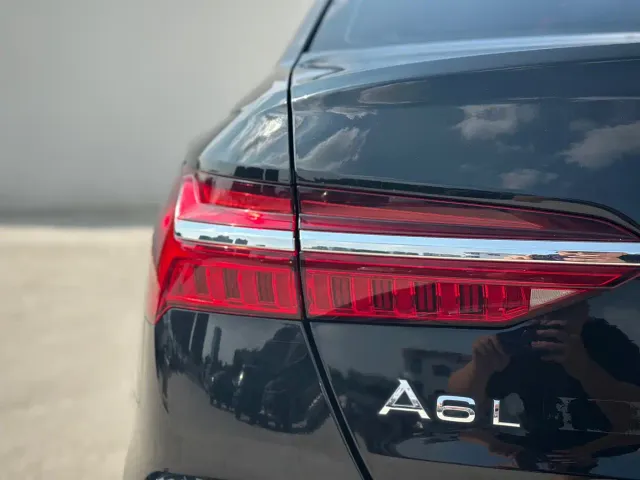 Audi A6L — Фото автомобиля 19
