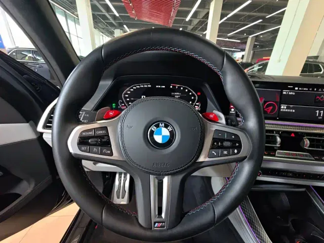 BMW X5 M — Фото автомобиля 18