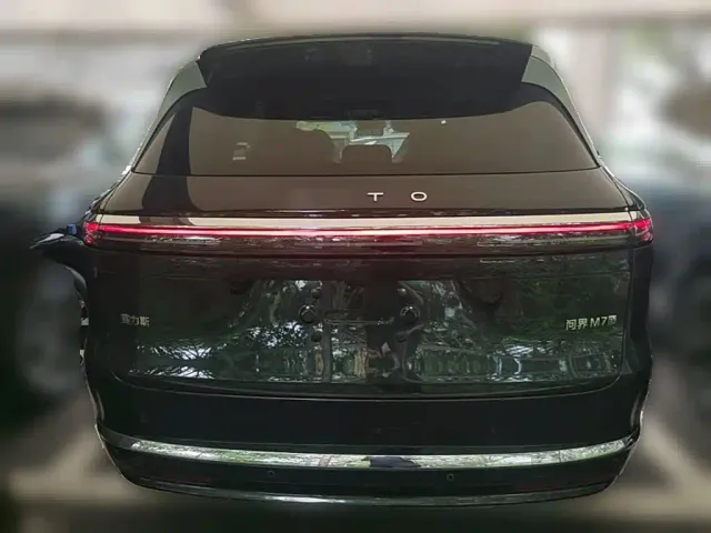 Aito M7 — Фото автомобиля 7