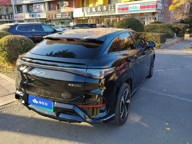 BYD Sealion 07 EV — Фото автомобиля 3