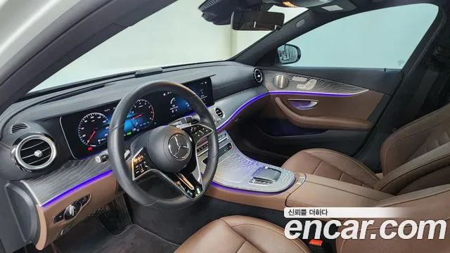 Mercedes-Benz E-Class E-класс W213 E350 4MATIC Exclusive — Фото автомобиля 13