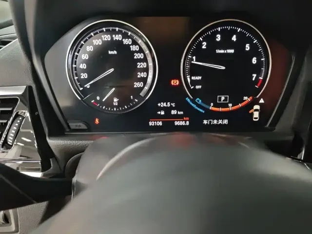 BMW 1 Series — Фото автомобиля 13