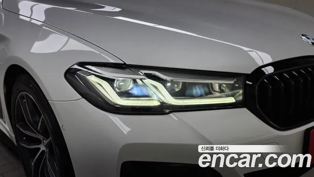 BMW 5 Series G30 — Фото автомобиля 7