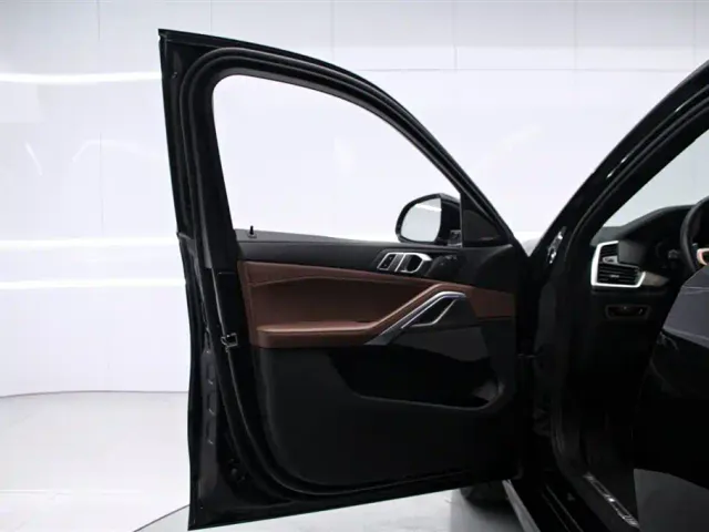 BMW X6 — Фото автомобиля 11
