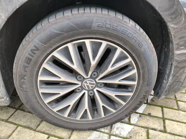 Volkswagen Sagitar — Фото автомобиля 24