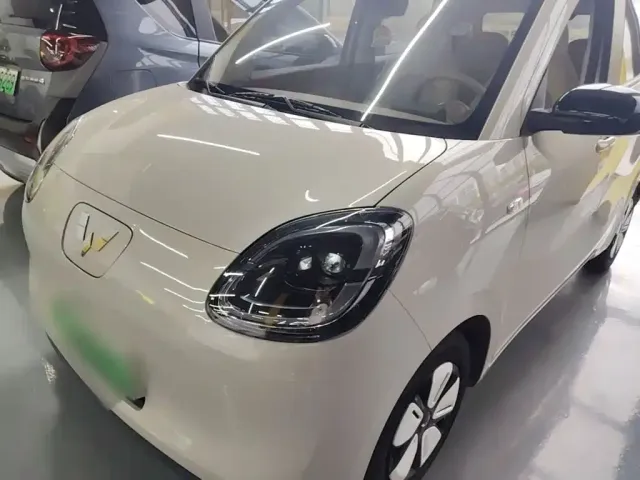 Фотография автомобиля — Wuling Hongguang Mini EV