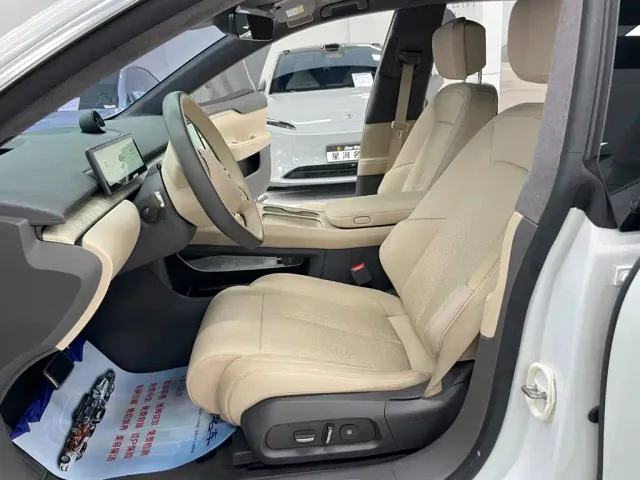 Nio ET7 — Фото автомобиля 8