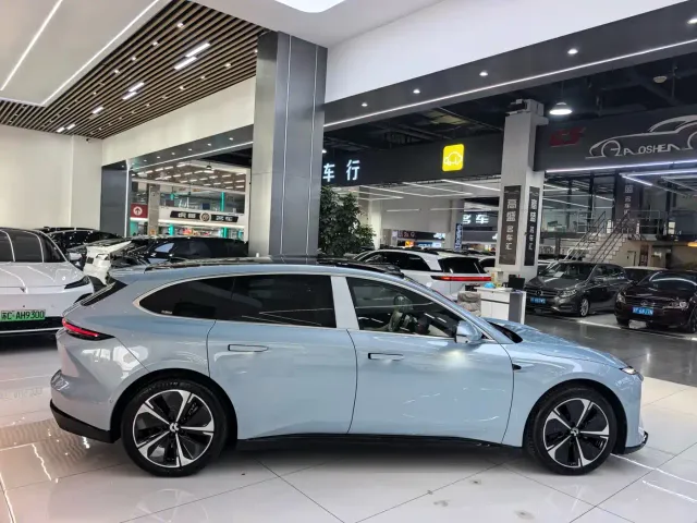 Nio ET5 Touring — Фото автомобиля 21