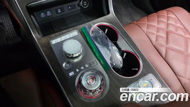 Genesis GV80 — Фото автомобиля 9