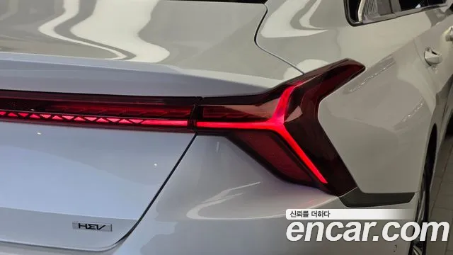Kia K8 Hybrid — Фото автомобиля 8