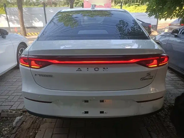 GAC Aion S — Фото автомобиля 5