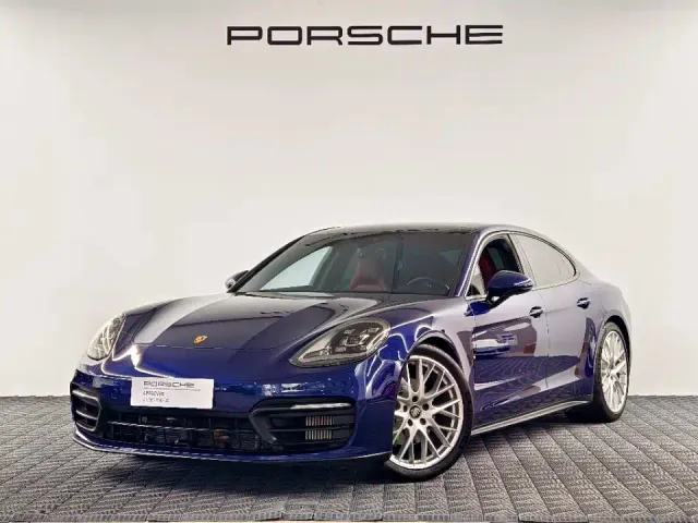 Фотография автомобиля — Porsche Panamera