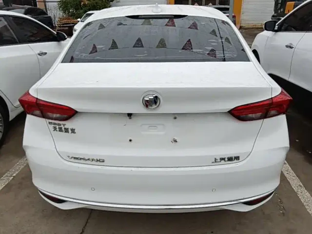Buick Verano — Фото автомобиля 5