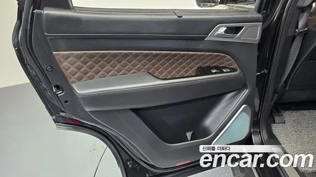 KG_Mobility_Ssangyong Rexton All Rexton Дизель 2.2 4WD — Фото автомобиля 22