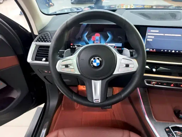 BMW X5 — Фото автомобиля 10