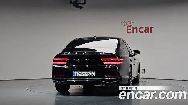 Genesis G80 RG3 — Фото автомобиля 3