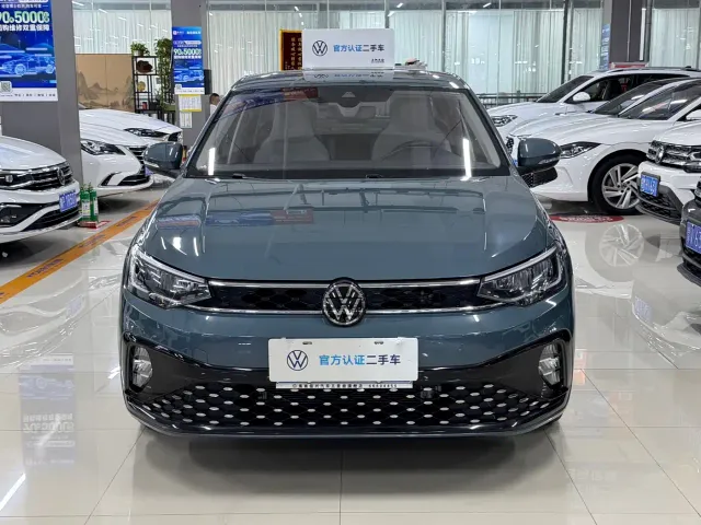 Volkswagen Lavida — Фото автомобиля 2