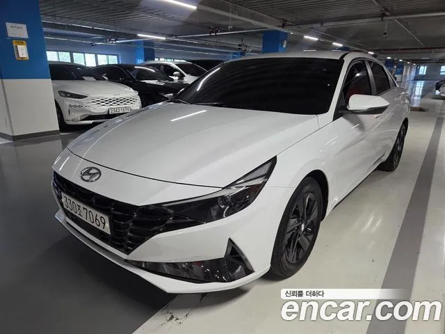 Фотография автомобиля — Hyundai Avante CN7