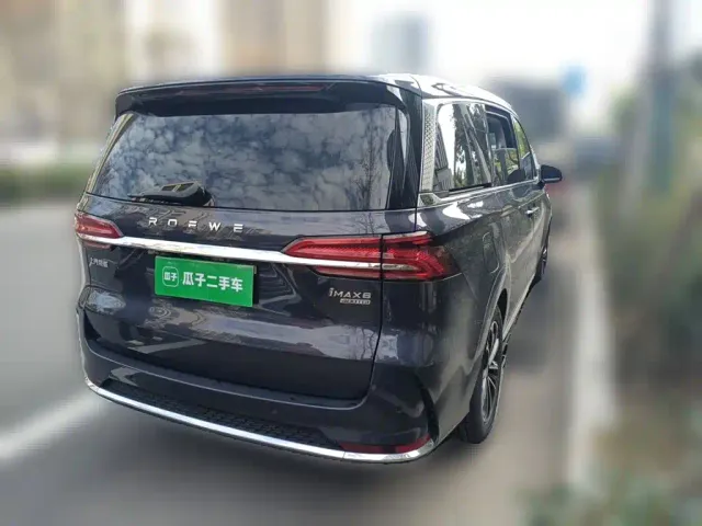 Roewe iMAX8 — Фото автомобиля 4