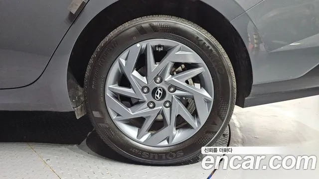 Hyundai Avante CN7 — Фото автомобиля 6