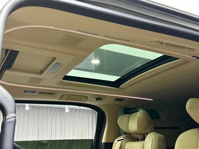 Toyota Alphard — Фото автомобиля 23