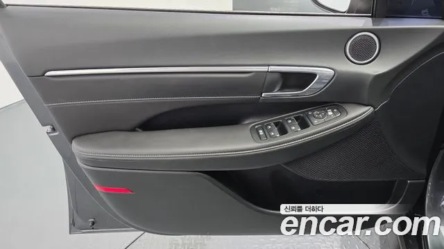 Hyundai Sonata — Фото автомобиля 23