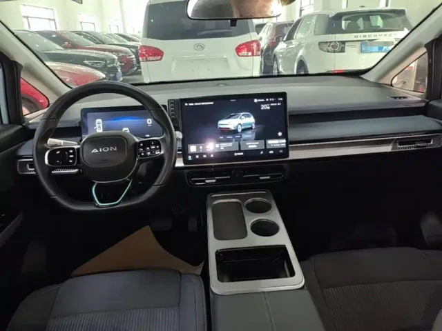 GAC Aion Y — Фото автомобиля 9
