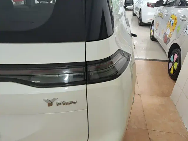 GAC Aion Y — Фото автомобиля 7