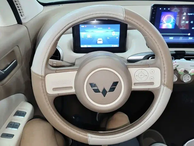 Wuling Hongguang Mini EV — Фото автомобиля 10